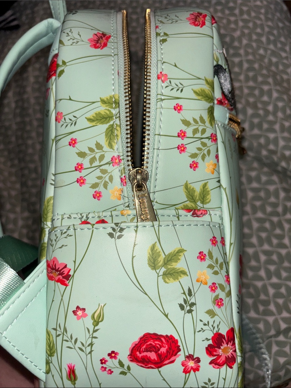 Disney Tinker Bell Floral Mini Backpack - READ DESC *BROKEN /BUSTED TOP ZIPPER* - Picture 15 of 16